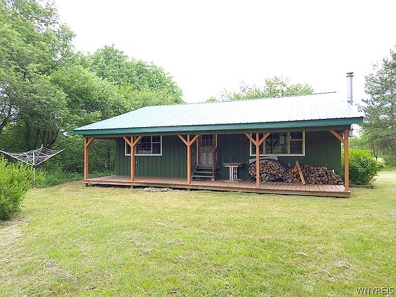 3rd image of 3923 Tamarack Ridge Rd