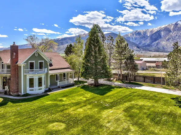 1049 Dressler Ln, Gardnerville, NV 89460