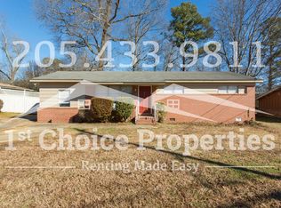 216 Navajo Trl NE, Birmingham, AL 35215