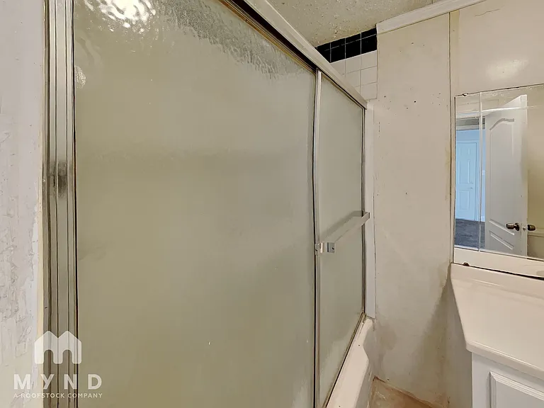 915 Woodrow Rd — Photo 16