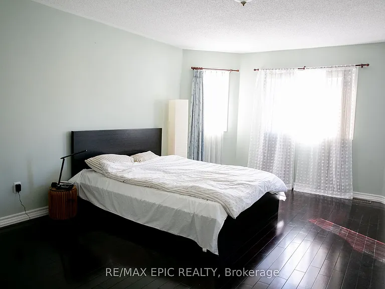45 Golden Meadow Dr — Photo 11