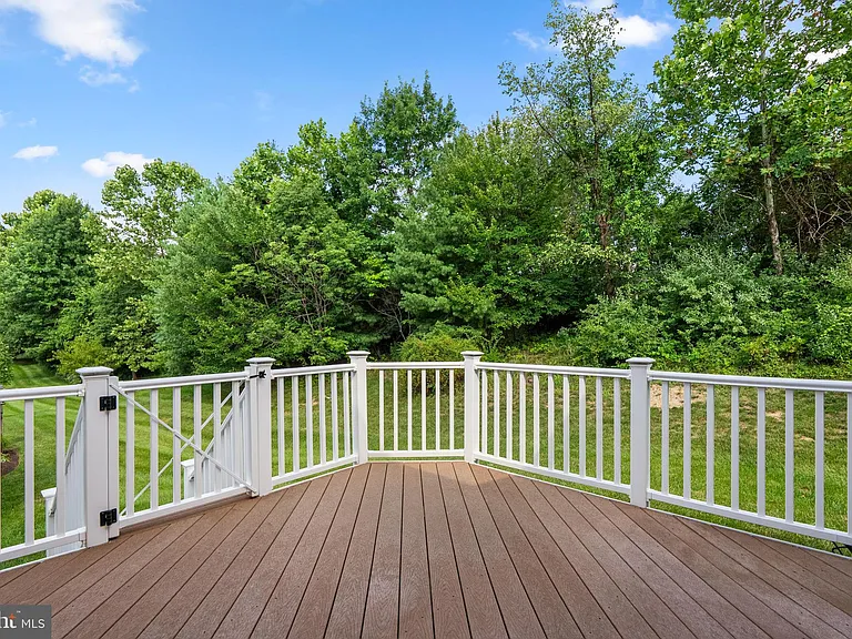 6381 Stockbridge Overlook Ct — Photo 41