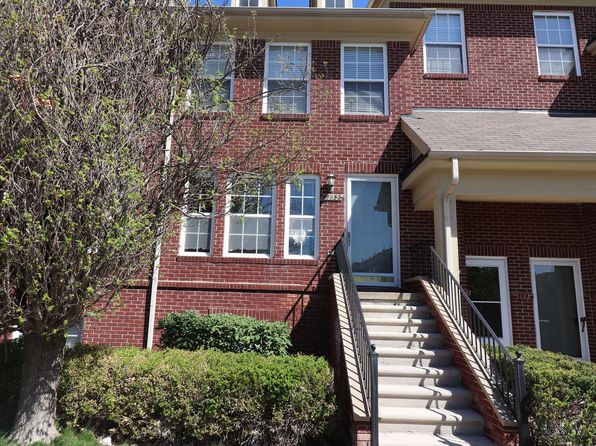 15652 Stone Crossing Dr, Southfield, MI 48075