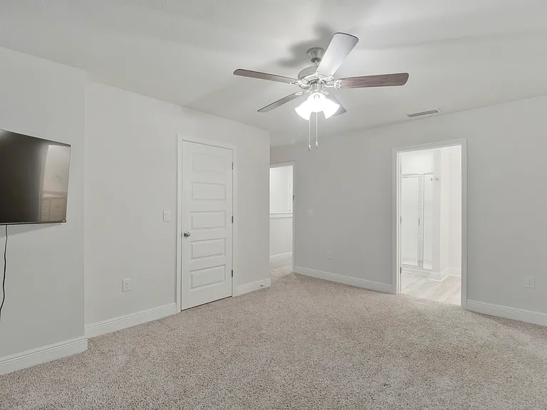 6356 Grove Park Dr — Photo 10