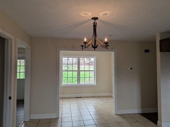 2nd image of 201 Union St