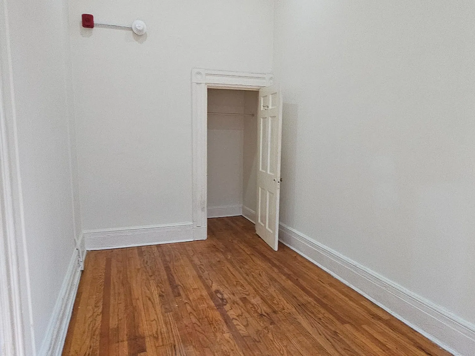 20 West Franklin st, Unit 5 — Photo 3