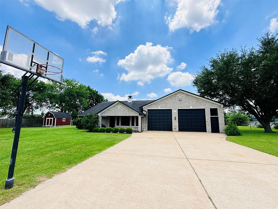 1st image of 8638 Catalina Ln