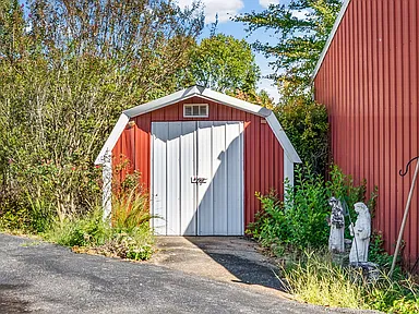 Property photo 32