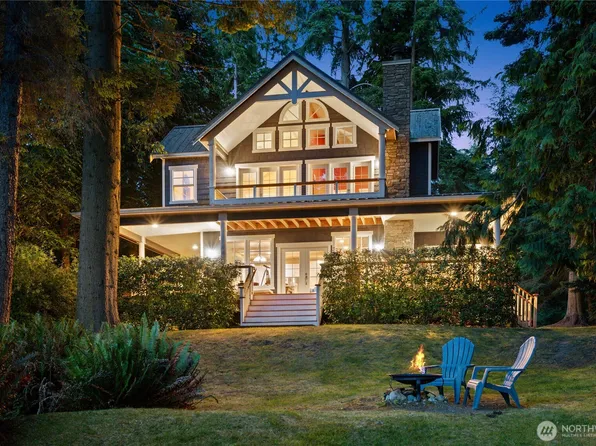 3384 S Smugglers Cove Road, Greenbank, WA 98253