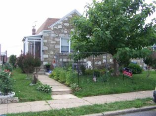 2334 Loney St, Philadelphia, PA 19152