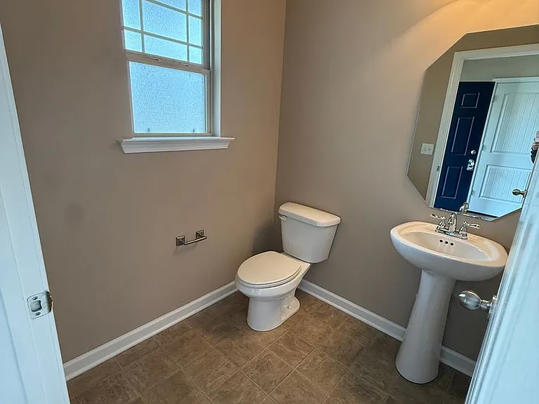 1850 Warmingfield Dr — Photo 4