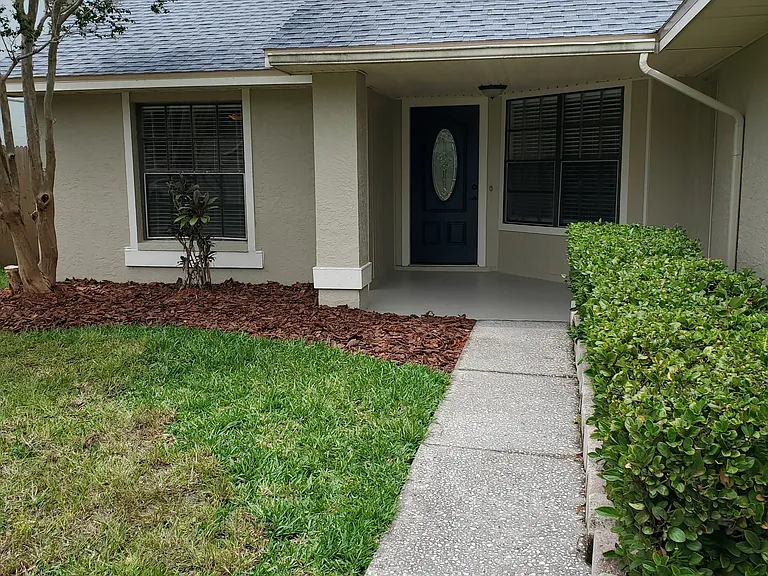 1609 Bent Pine Way — Photo 2