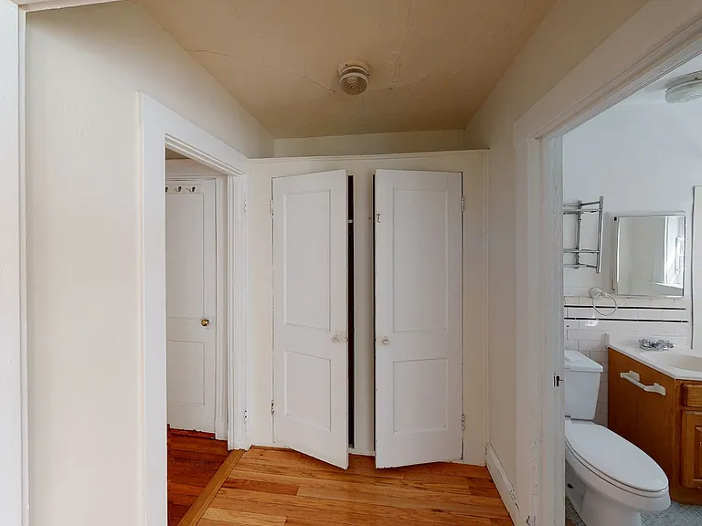 108 Washington St #8 — Photo 5