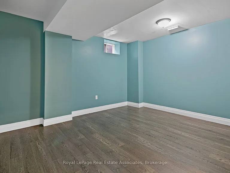 16 Sergio Marchi St #LOWER — Photo 19