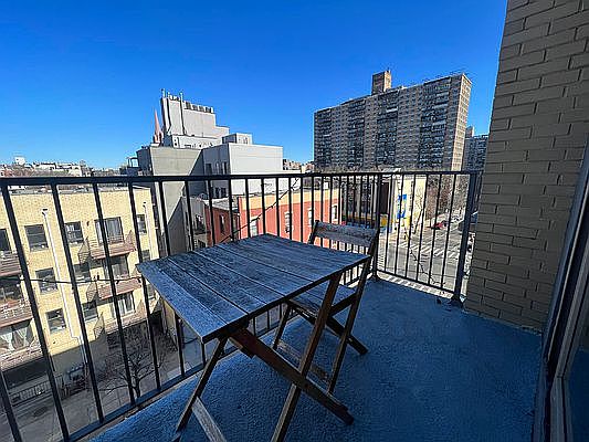 5th image of 73 Montrose Ave #4G