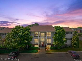 440 Baldwin Ave APT 56, Rochester, MI 48307
