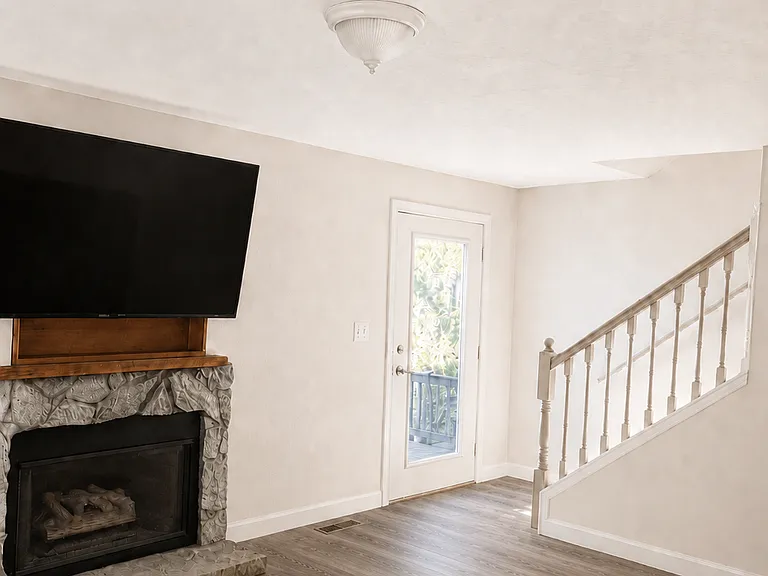 839 Edwards Village Blvd — Photo 2
