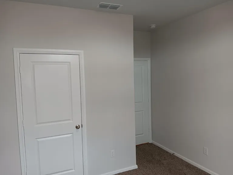 8725 Willowsun Way — Photo 4