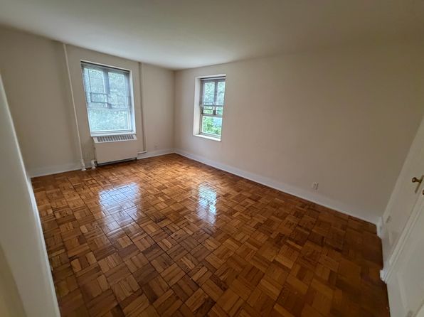 Fresh Meadows 4