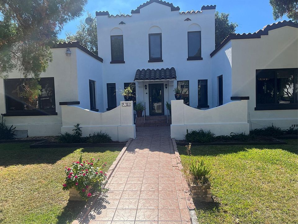 1st image of 2152 SW 10th Street