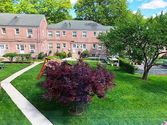 Rented by Prime Realty | media 4