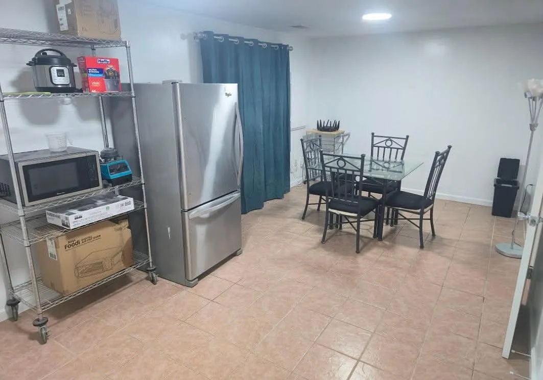 2 bed, $1,600 — Photo 4
