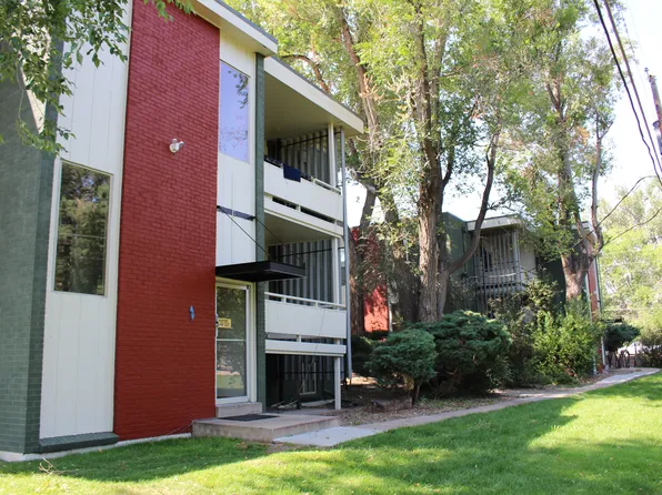 Larimar Apartments
