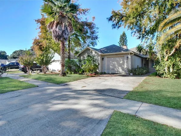 909 Gavagan Rd, Jacksonville, FL 32233