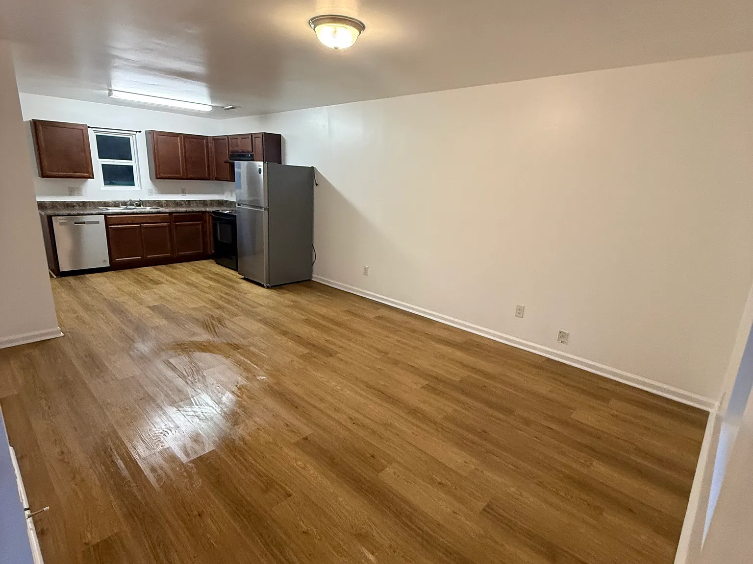 824 Campbell St — Photo 3