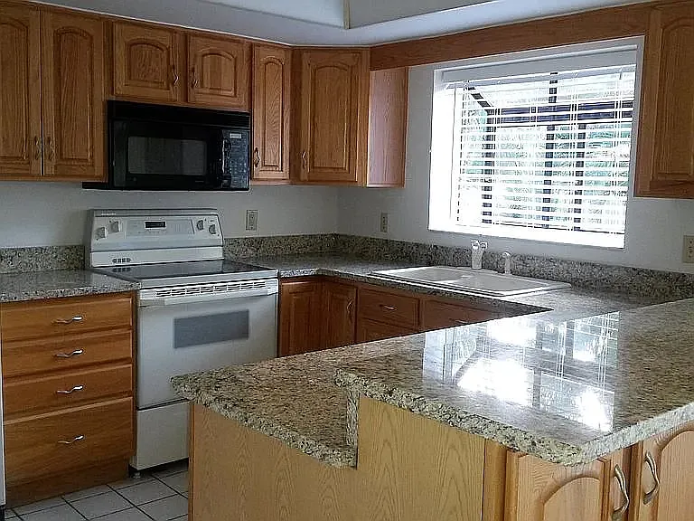 6730 Cape Hatteras Way NE #3 — Photo 7