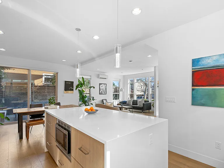 4311 N Borthwick Ave #1 — Photo 7