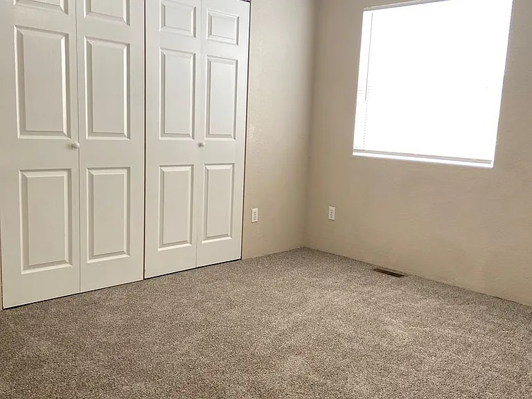 502 Twin Oaks — Photo 15