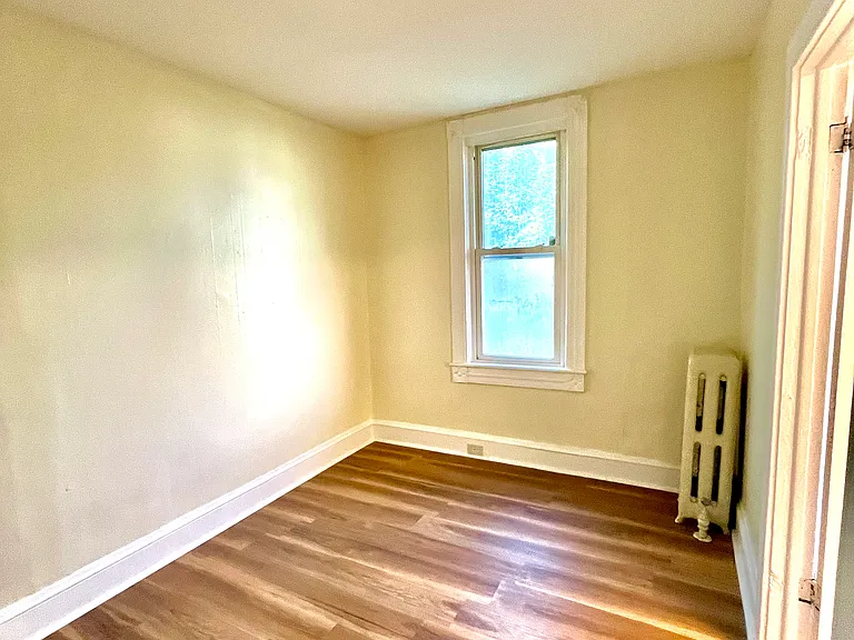 1310 Washburn St #1 — Photo 13