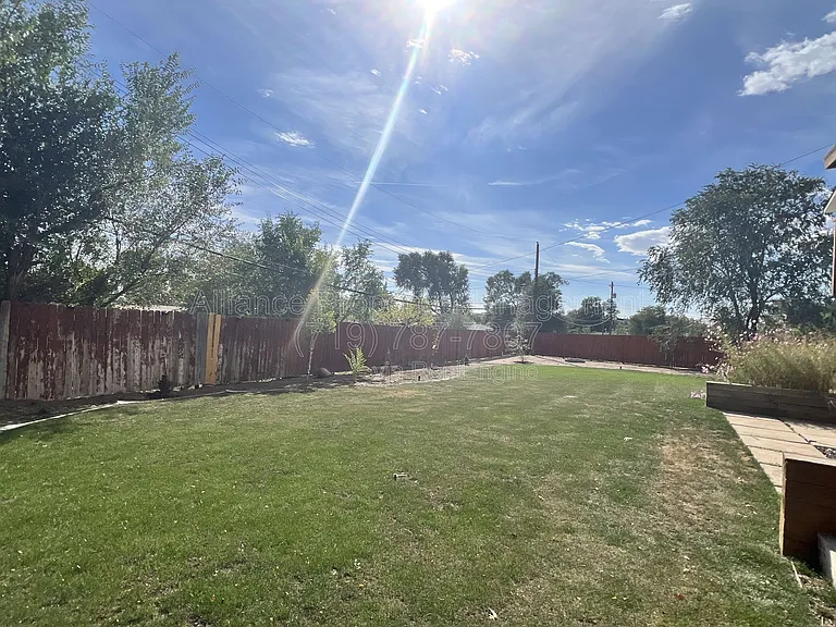 514 Catalina Dr — Photo 41