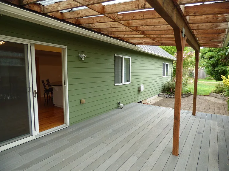 4592 Indian Earth Ct NE — Photo 2