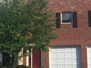 38 Crown Rdg, Newington, CT 06111