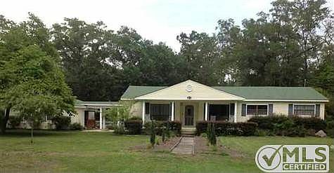1st image of 6 Nine Gables Ln