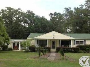 6 Nine Gables Ln, Crawfordville, FL 32327