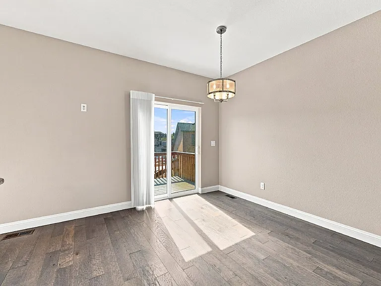 5671 Majestic Dr — Photo 7