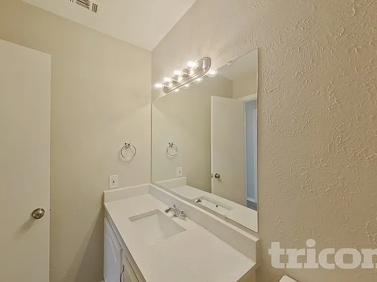 3316 Forest Creek Dr — Photo 8