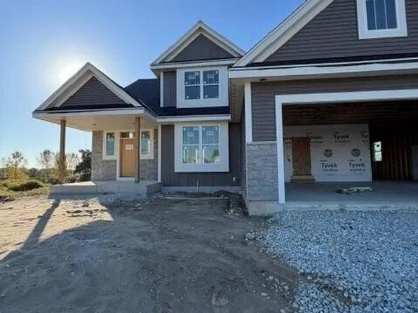 W220 N4600 Timber LOOP, Pewaukee, WI 53072