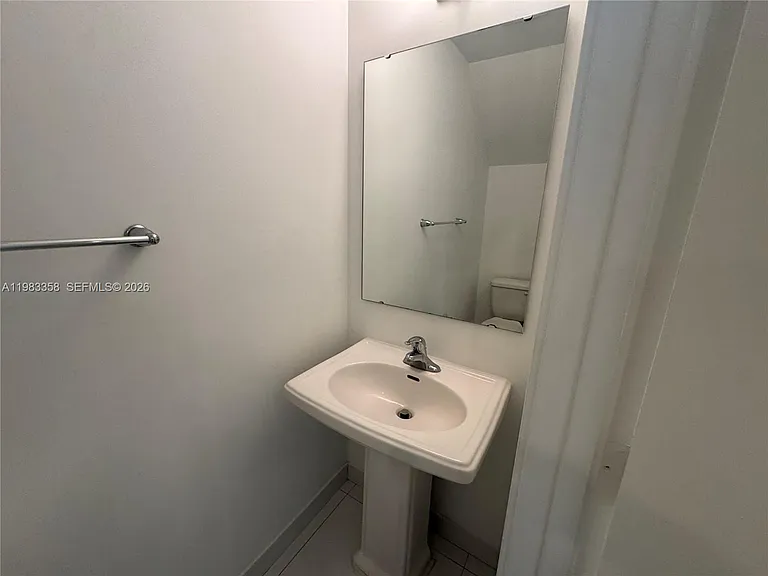 2630 NE 213th St #105 — Photo 23