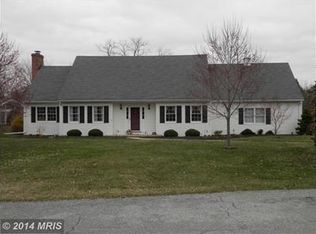 11470 Pine Hill Dr, Waynesboro, PA