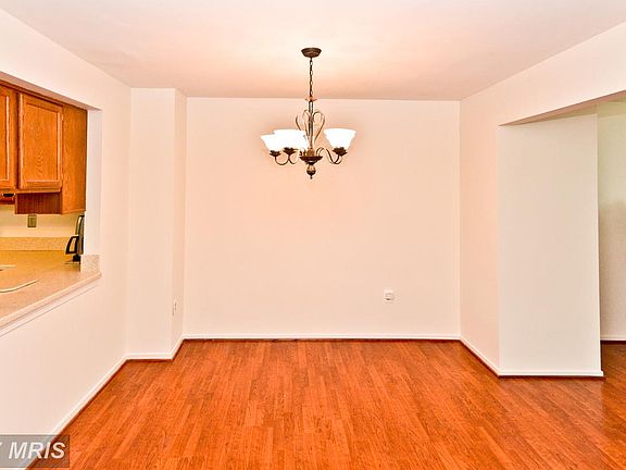 3rd image of 3431 Caledonia Cir