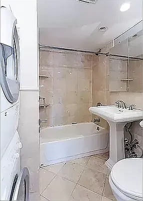 Rented by REAL New York | media 25