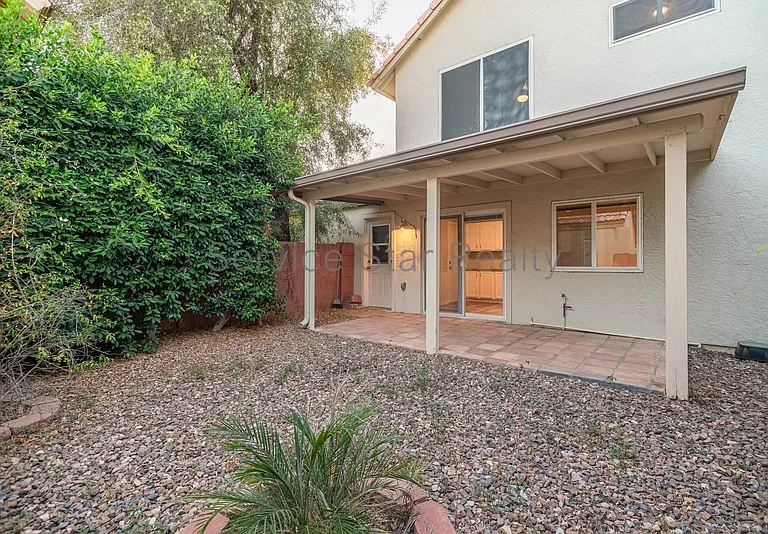 3801 E Orchid Ln — Photo 22