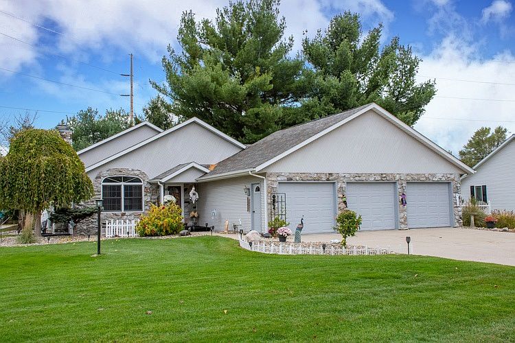 1st image of 53683 Tara Ln