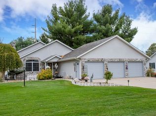 53683 Tara Ln, Elkhart, IN 46514