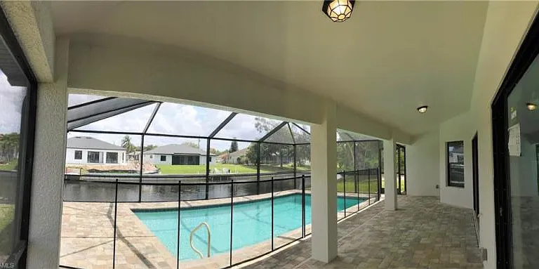 815 SW 11th Ct — Photo 13