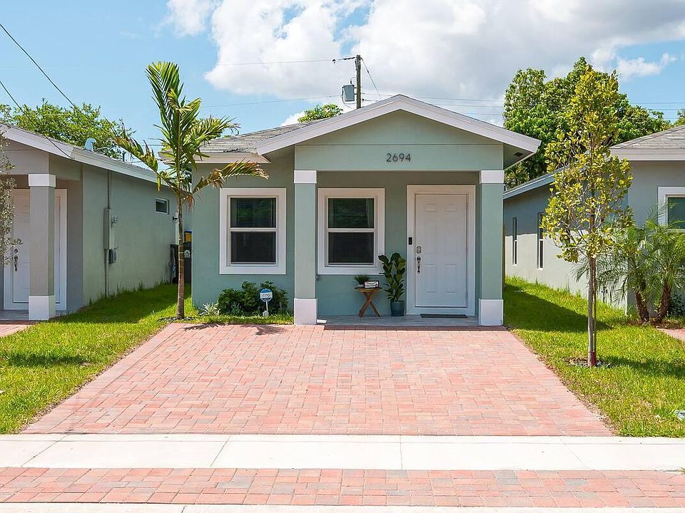 1st image of 2694 Nokomis Avenue